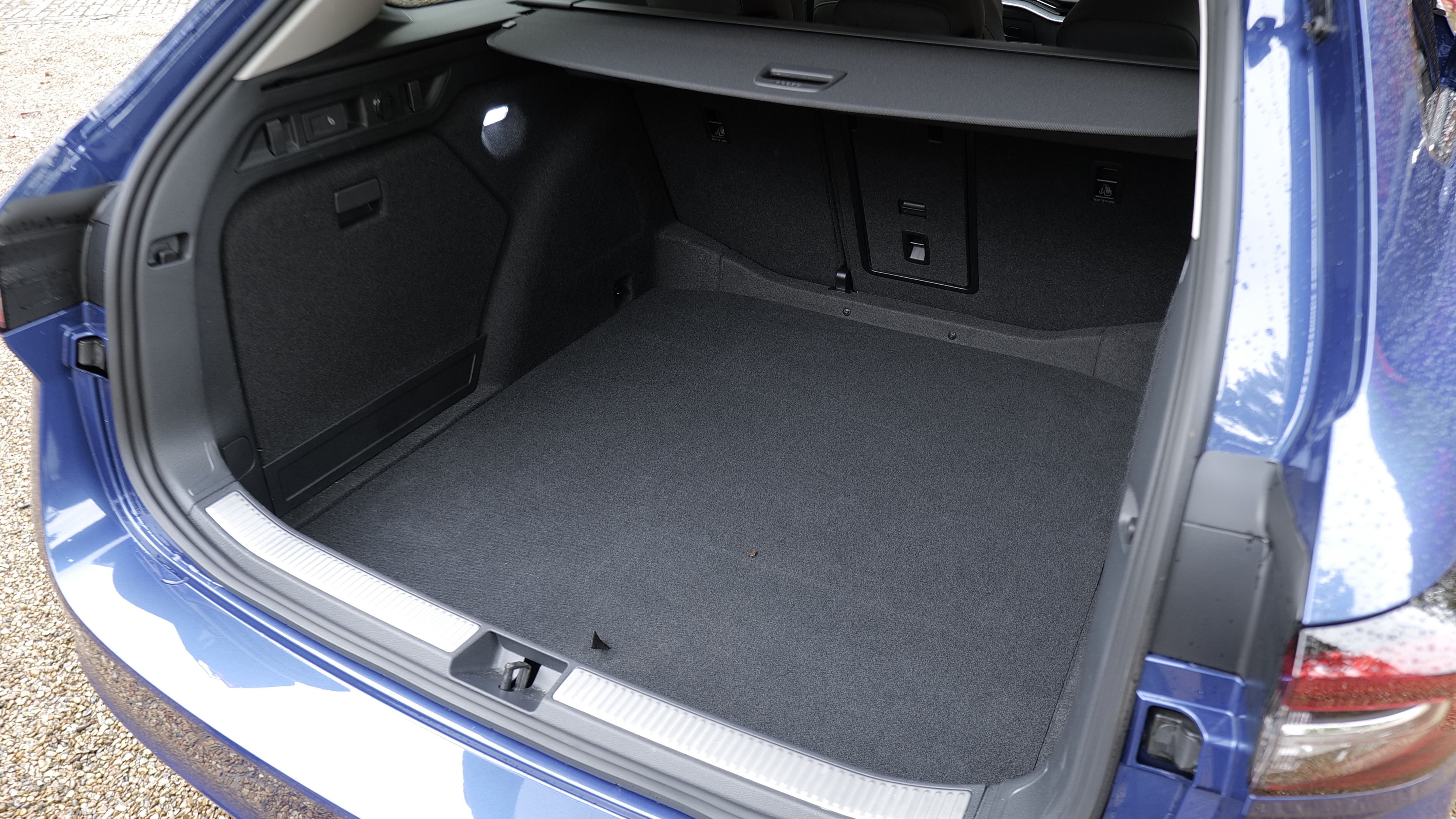 SKODA SUPERB DIESEL HATCHBACK 2.0 TDI 193 Laurin + Klement 4X4 5dr DSG